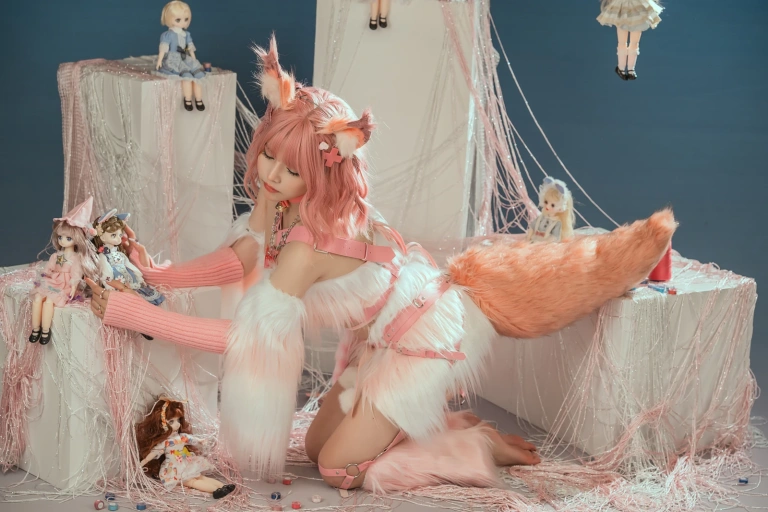 七月喵子《幻想兽娘集日食 蒂迟亚希》主题写真：24张全套美图