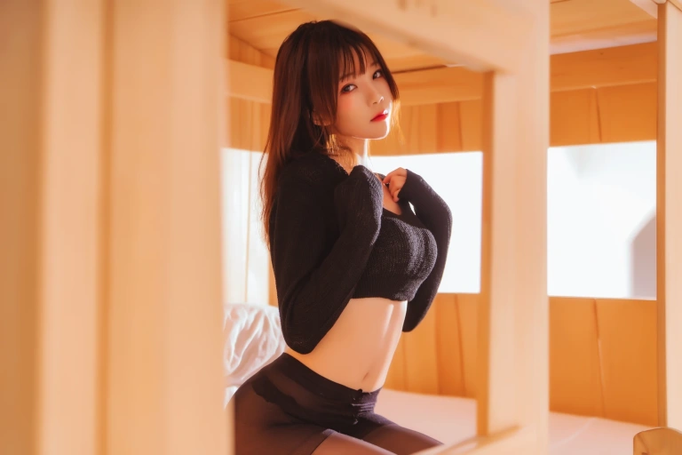 桜桃喵《小黑》主题写真：32张全套美图