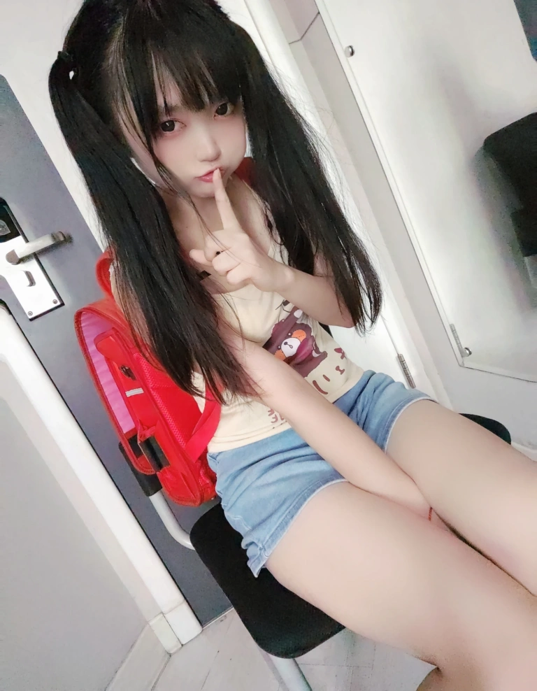 神沢永莉《放学后也是好学生》主题写真：44张全套美图，含1个视频