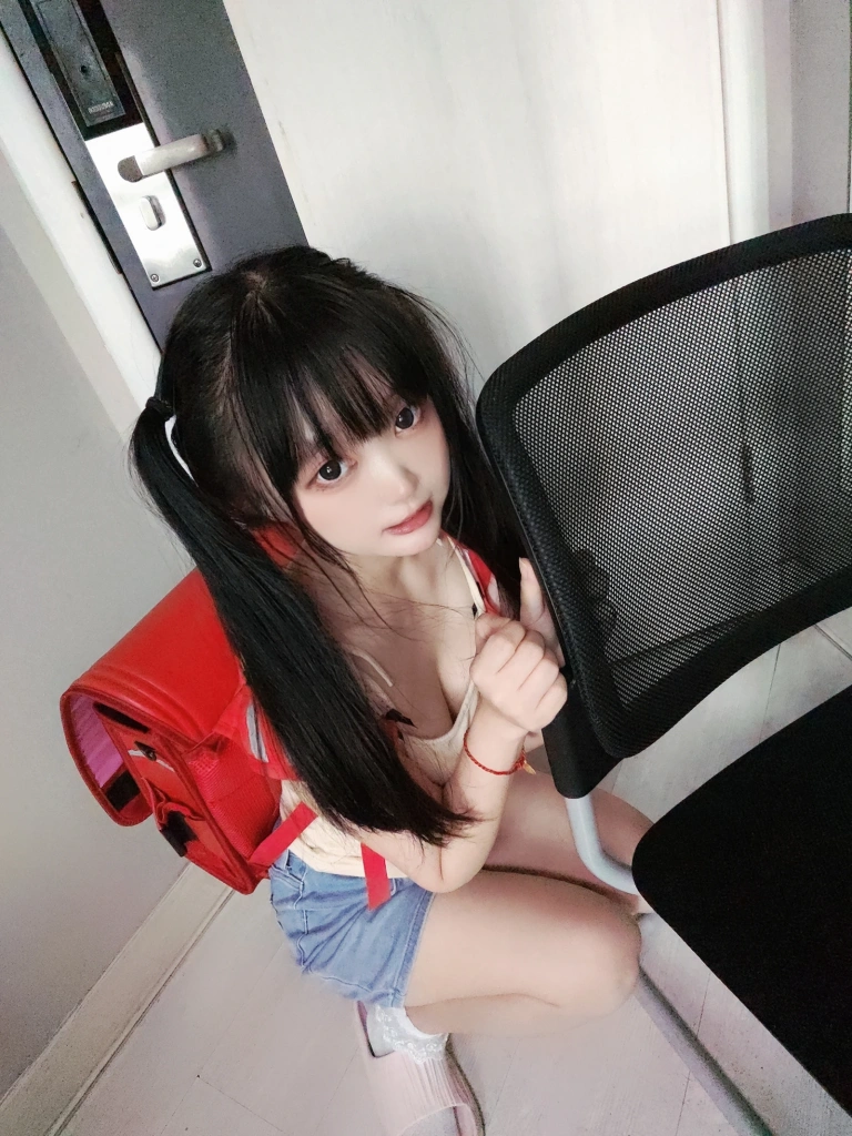 神沢永莉《放学后也是好学生》主题写真：44张全套美图，含1个视频