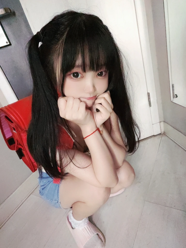 神沢永莉《放学后也是好学生》主题写真：44张全套美图，含1个视频
