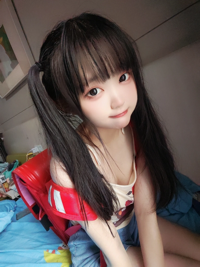 神沢永莉《放学后也是好学生》主题写真：44张全套美图，含1个视频