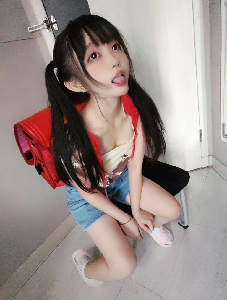神沢永莉《放学后也是好学生》主题写真：44张全套美图，含1个视频