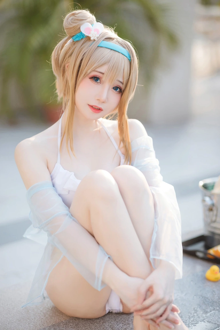 焖焖碳《少女前线 索米泳装》主题写真：46张全套美图