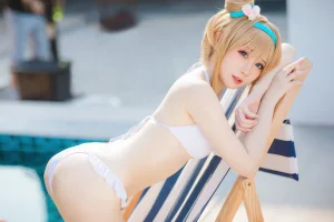 焖焖碳《少女前线 索米泳装》主题写真：46张全套美图