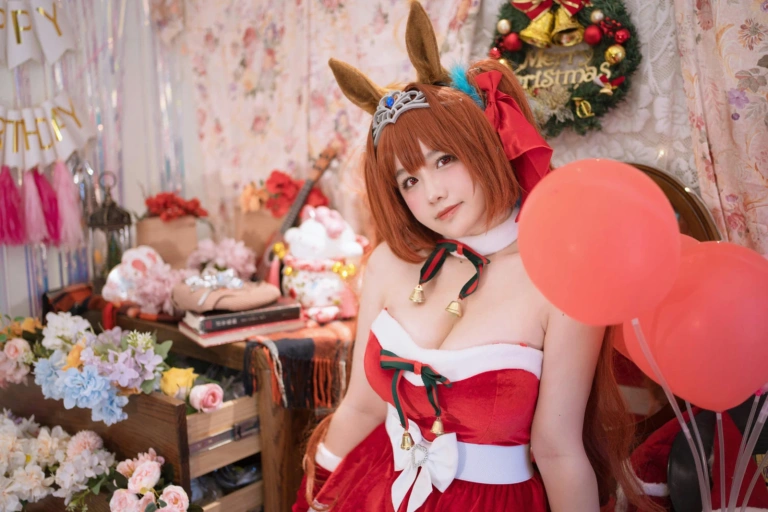 阿半今天很开心《赛马娘 大和赤骥·绯红的星落之夜》主题写真：48张全套美图