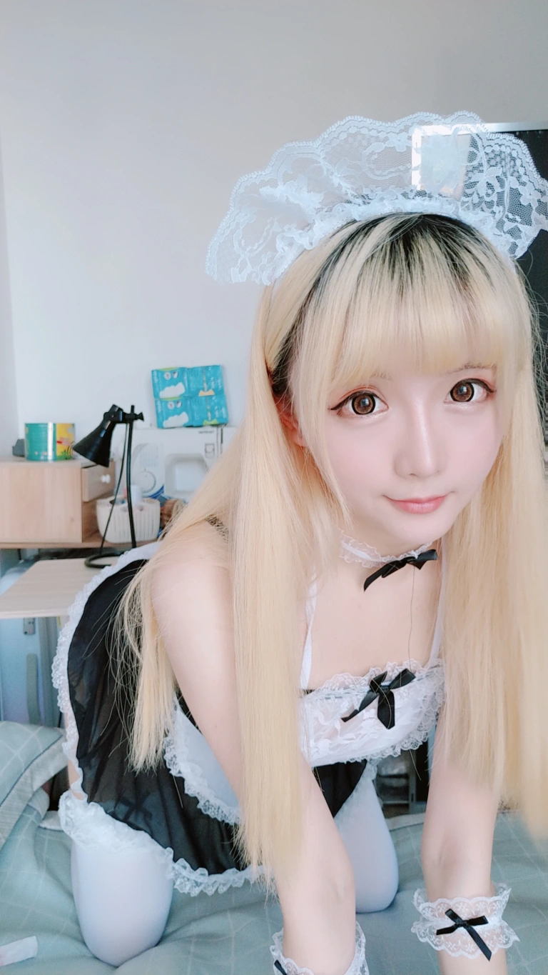 星之迟迟《定制 6-29 女仆》主题写真：61张全套美图，含1个视频