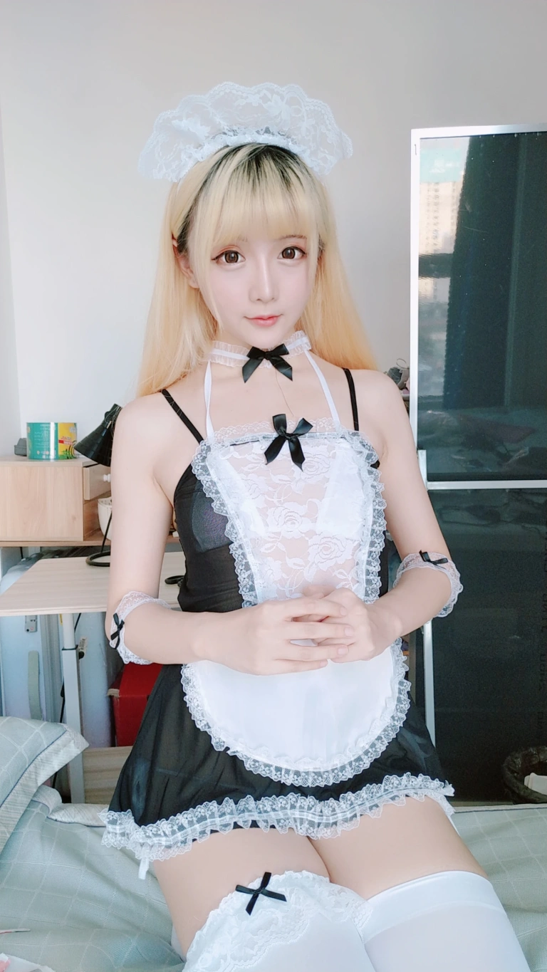 星之迟迟《定制 6-29 女仆》主题写真：61张全套美图，含1个视频