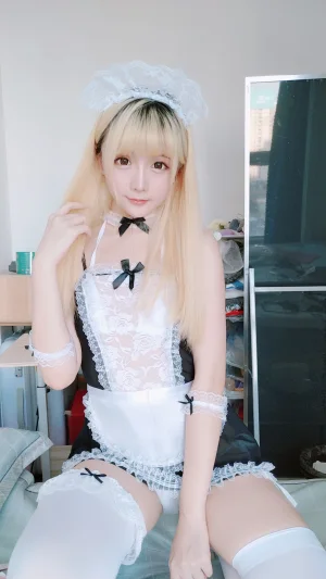 星之迟迟《定制 6-29 女仆》主题写真：61张全套美图，含1个视频