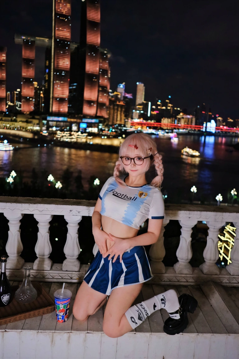 神沢永莉《一起为你加油世界杯》主题写真：126张全套美图，含6个视频