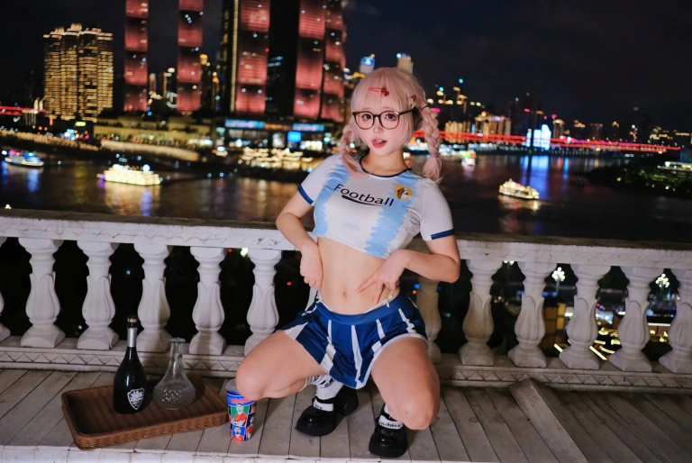 神沢永莉《一起为你加油世界杯》主题写真：126张全套美图，含6个视频
