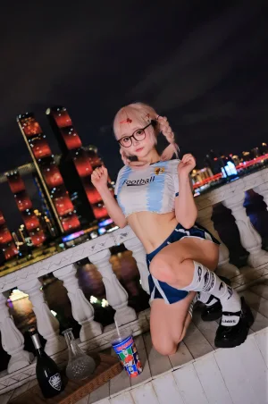神沢永莉《一起为你加油世界杯》主题写真：126张全套美图，含6个视频
