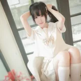 木棉棉《水手服》主题写真：19张全套美图