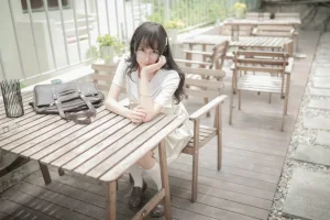 木棉棉《水手服》主题写真：19张全套美图