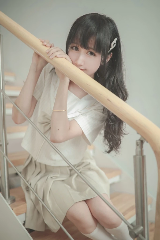 木棉棉《水手服》主题写真：19张全套美图