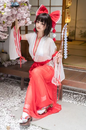 蜜汁猫裘《2020巫女》主题写真：61张全套美图
