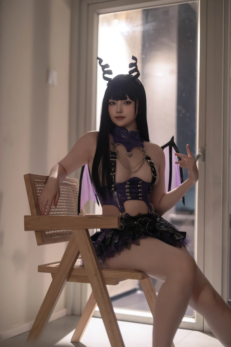 屿鱼《凋零月影》主题写真：29张全套美图