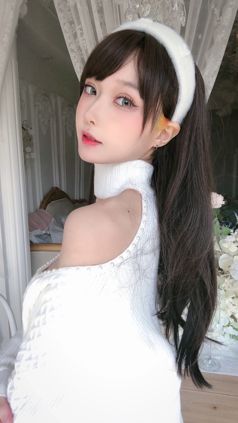 阿包也是兔娘《纯欲女友》主题写真：34张全套美图