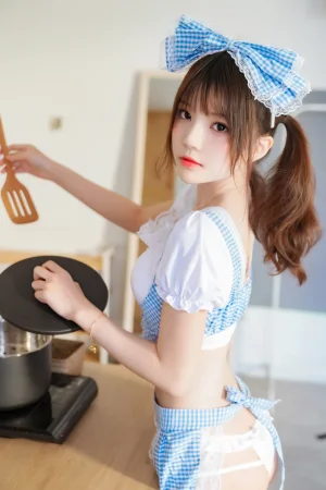 桜桃喵《小娇妻》主题写真：34张全套美图