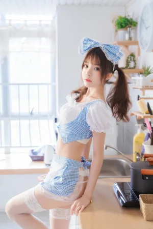 桜桃喵《小娇妻》主题写真：34张全套美图