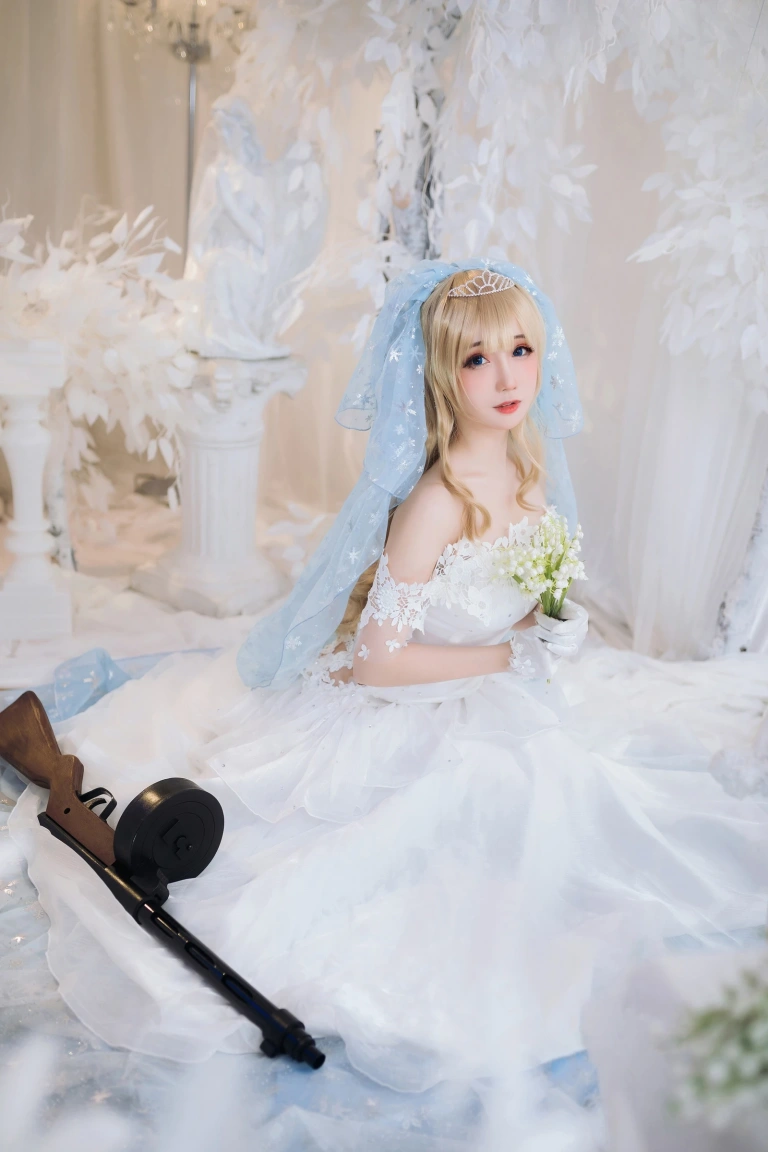 焖焖碳《少女前线 索米婚纱》主题写真：42张全套美图