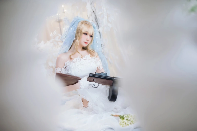 焖焖碳《少女前线 索米婚纱》主题写真：42张全套美图