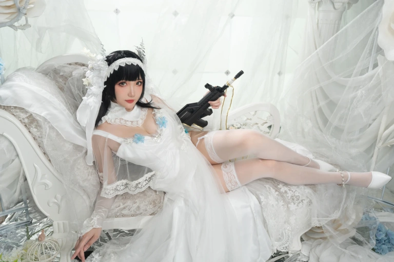 瓜希酱《95式 花嫁》主题写真：30张全套美图