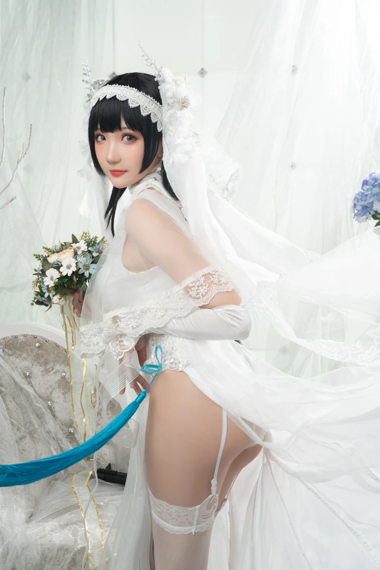 瓜希酱《95式 花嫁》主题写真：30张全套美图
