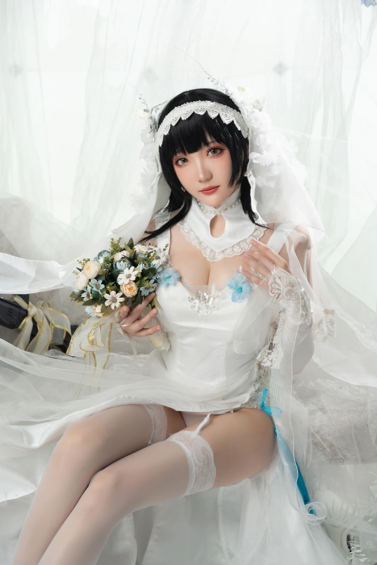 瓜希酱《95式 花嫁》主题写真：30张全套美图