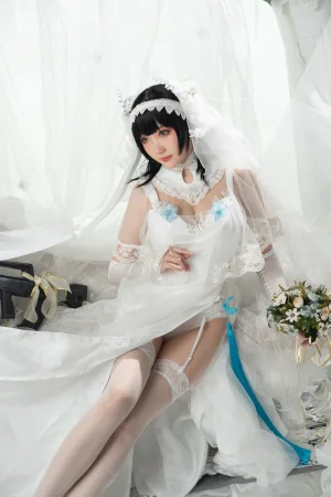 瓜希酱《95式 花嫁》主题写真：30张全套美图