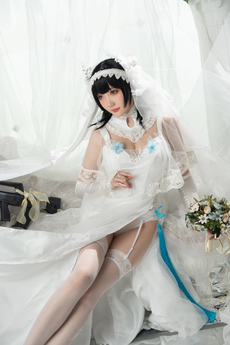 瓜希酱《95式 花嫁》主题写真：30张全套美图