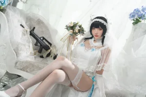 瓜希酱《95式 花嫁》主题写真：30张全套美图