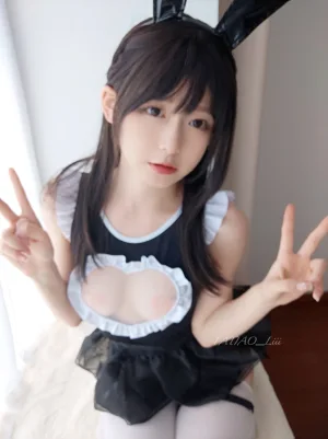 迷之呆梨《Fantia 2023年08月会员合集（8期）》主题写真：141张全套美图