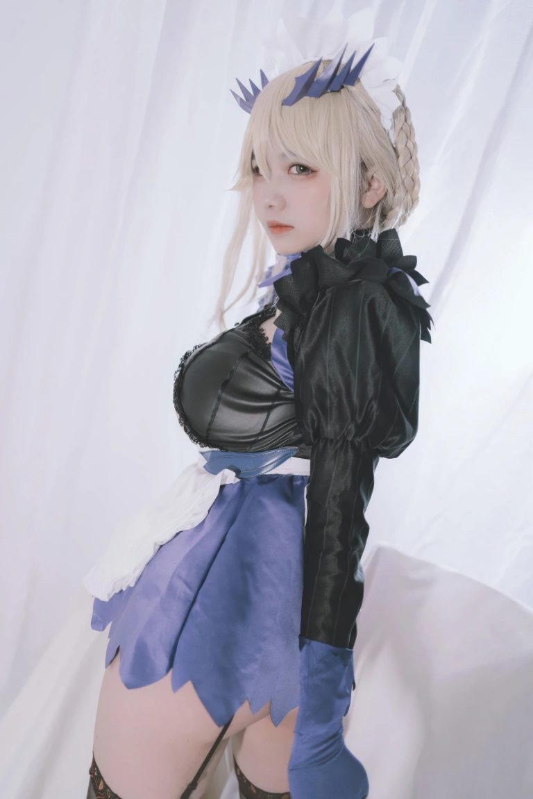 阿半今天很开心《FGO 黑枪呆女仆》主题写真：67张全套美图