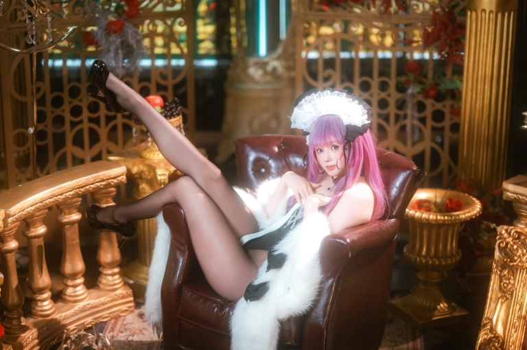西园寺南歌《塔什干》主题写真：10张全套美图