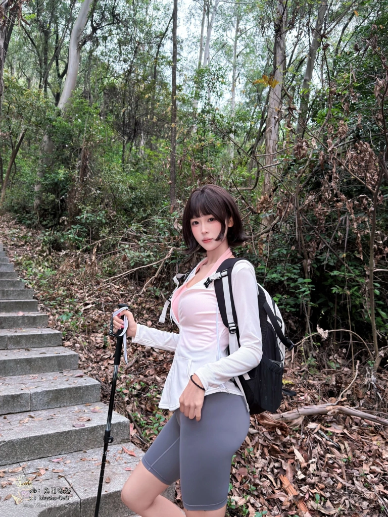 麻薯好吃《女友的登山日记》主题写真：114张全套美图，含1个视频