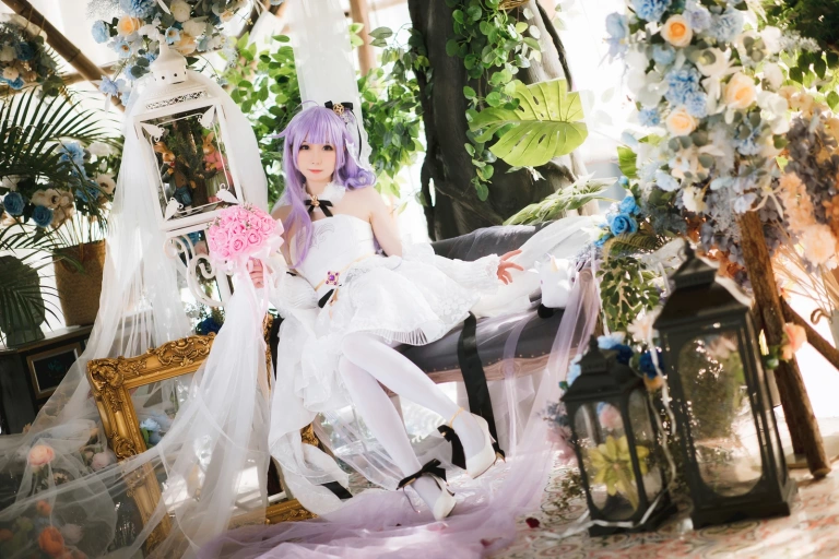 焖焖碳《独角兽婚纱》主题写真：25张全套美图
