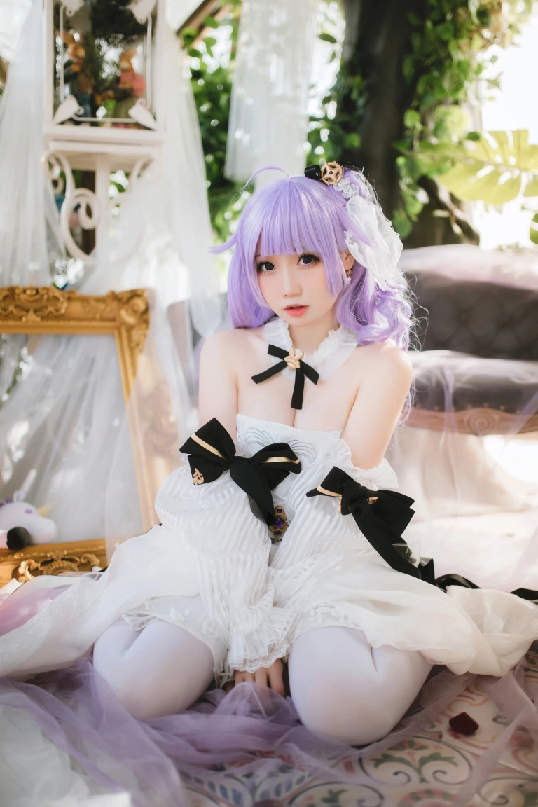 焖焖碳《独角兽婚纱》主题写真：25张全套美图