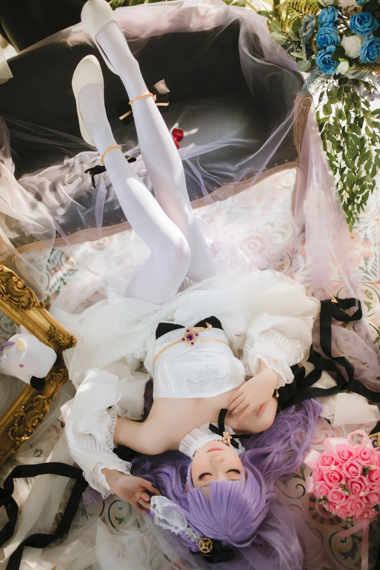 焖焖碳《独角兽婚纱》主题写真：25张全套美图