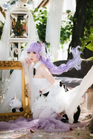 焖焖碳《独角兽婚纱》主题写真：25张全套美图