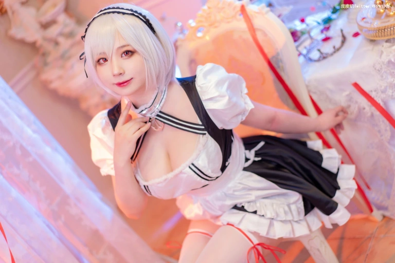 皮皮奶《天狼星》主题写真：38张全套美图