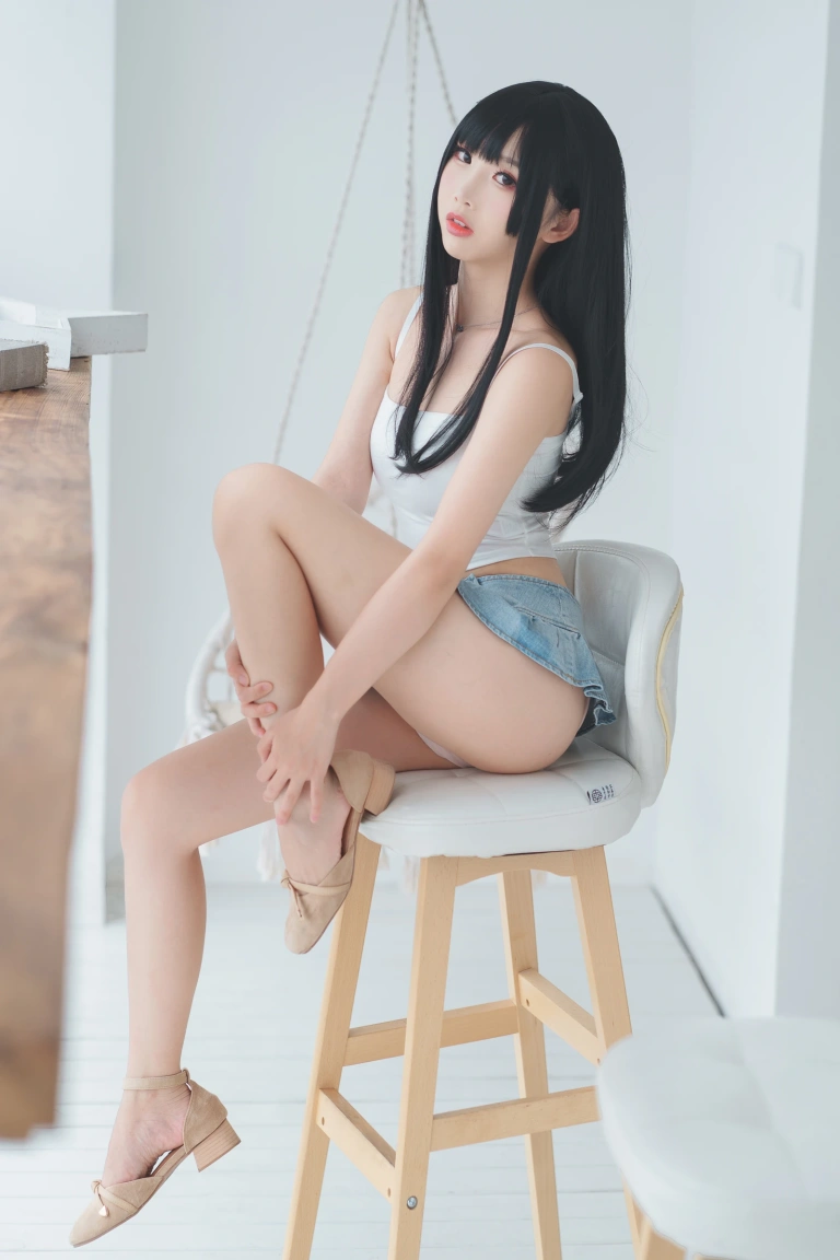 面饼仙儿《可爱女友》主题写真：40张全套美图