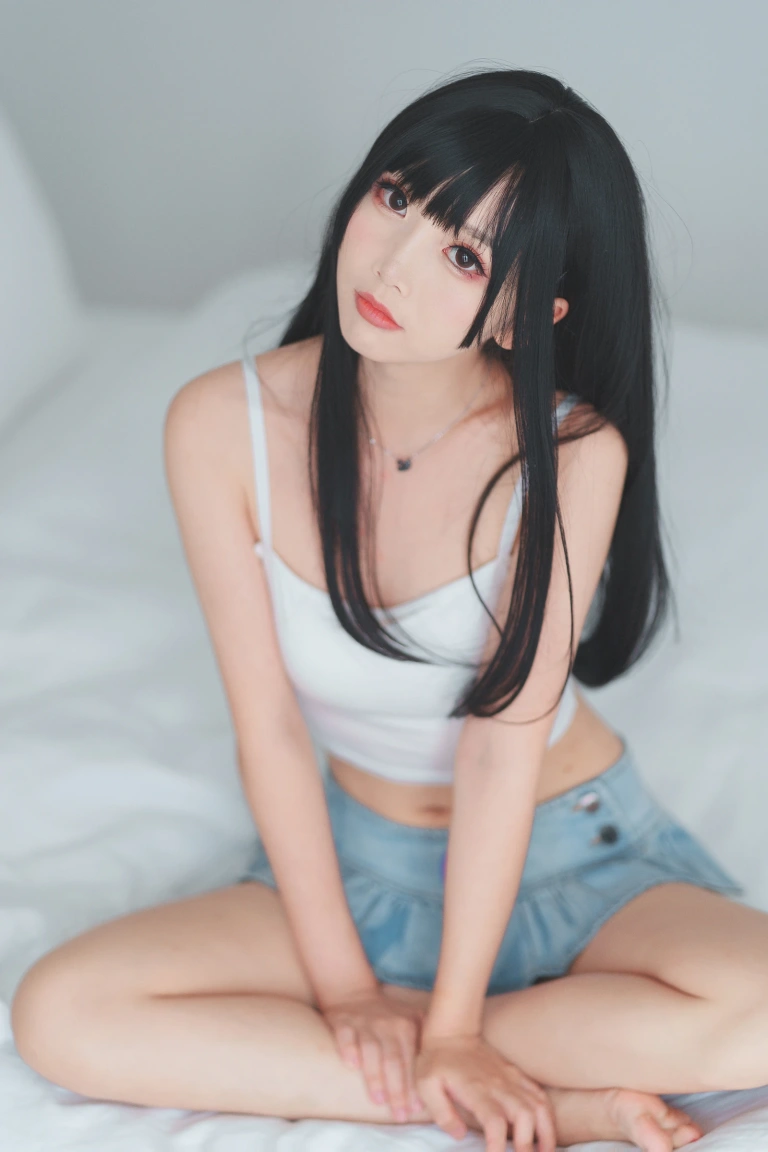 面饼仙儿《可爱女友》主题写真：40张全套美图