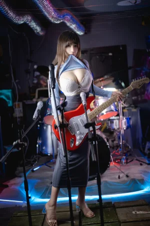 抱走莫子《吉他妹妹》主题写真：50张全套美图，含1个视频