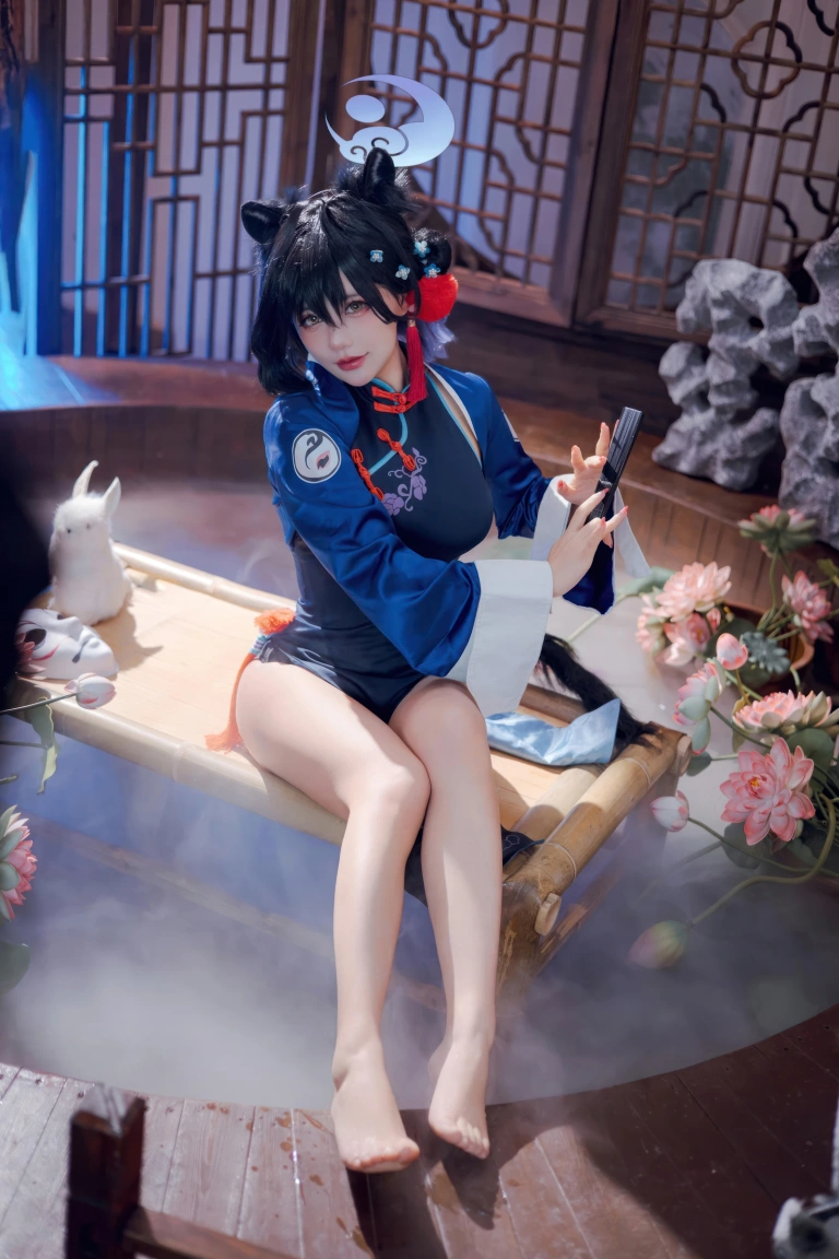 是一只熊仔《蔚蓝档案 漆原辉夜》主题写真：55张全套美图