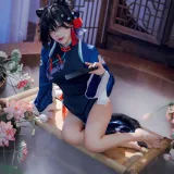 是一只熊仔《蔚蓝档案 漆原辉夜》主题写真：55张全套美图