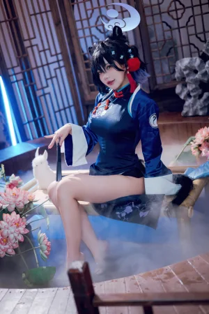 是一只熊仔《蔚蓝档案 漆原辉夜》主题写真：55张全套美图