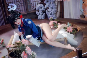是一只熊仔《蔚蓝档案 漆原辉夜》主题写真：55张全套美图
