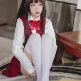 日奈娇(椎名莜)《JK少女红裙》主题写真：28张全套美图
