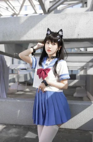 不呆猫《天台JK小母猫》主题写真：96张全套美图，含1个视频
